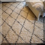 D04. Shag diamond design Varanas wool pile rug. 8' x 10' - $175 